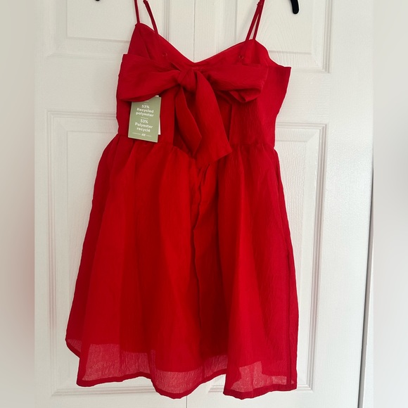 H&M Dress Peekaboo Back - Picture 8 of 8